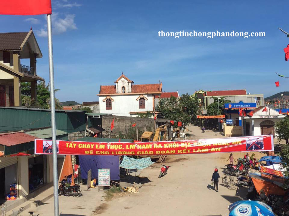 Tổng hợp khẩu hiệu nhân dân treo tẩy chay linh mục Nam, linh mục Thục ra khỏi địa bàn Nghệ An