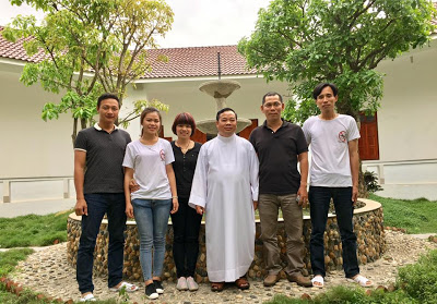 Con đường tội lỗi của Bạch Hồng Quyền