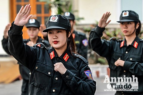 Đào tạo Nữ cảnh sát đặc nhiệm tại Trường Trung cấp Cảnh sát vũ trang