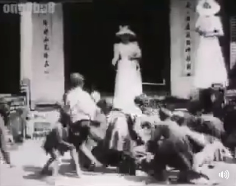Đắng lòng khi xem clip này!