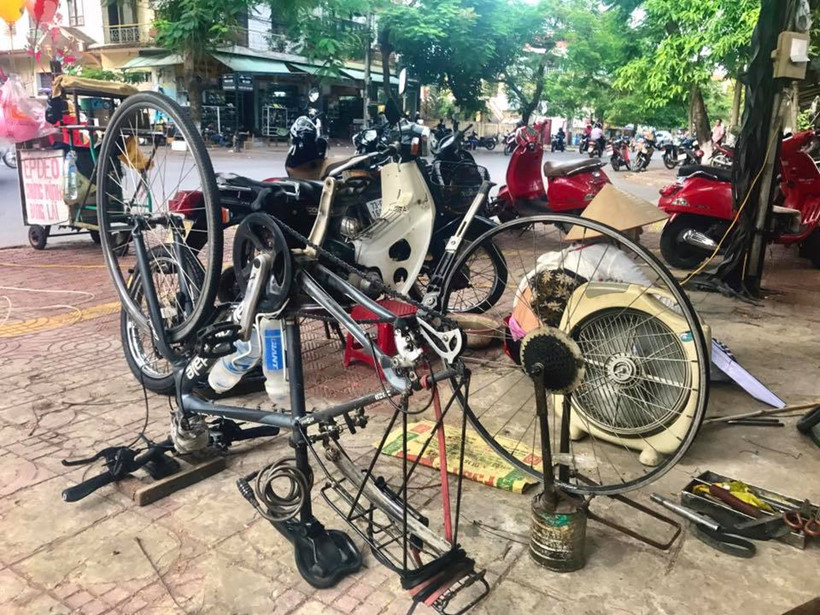 Người nào trộm chiếc xe đạp từng xuyên Việt Nam của nàng Tây này, hãy trả lại!