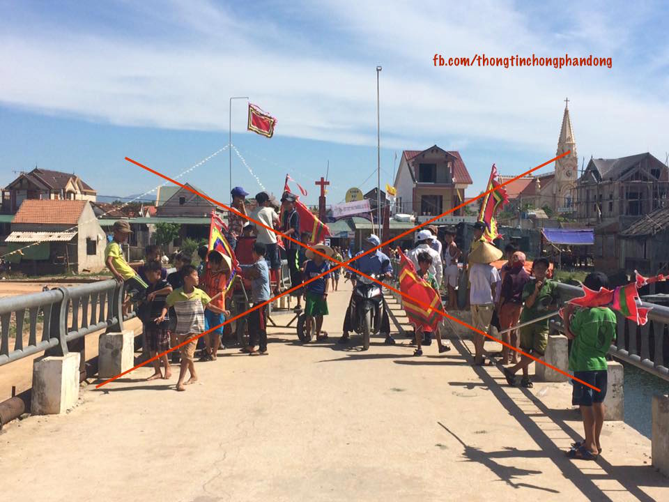 Nóng: Linh mục Nguyễn Thanh Tịnh tiếp tục kích động giáo dân Cồn Sẻ, Quảng Bình tụ tập gây rối trong ngày nghỉ lễ
