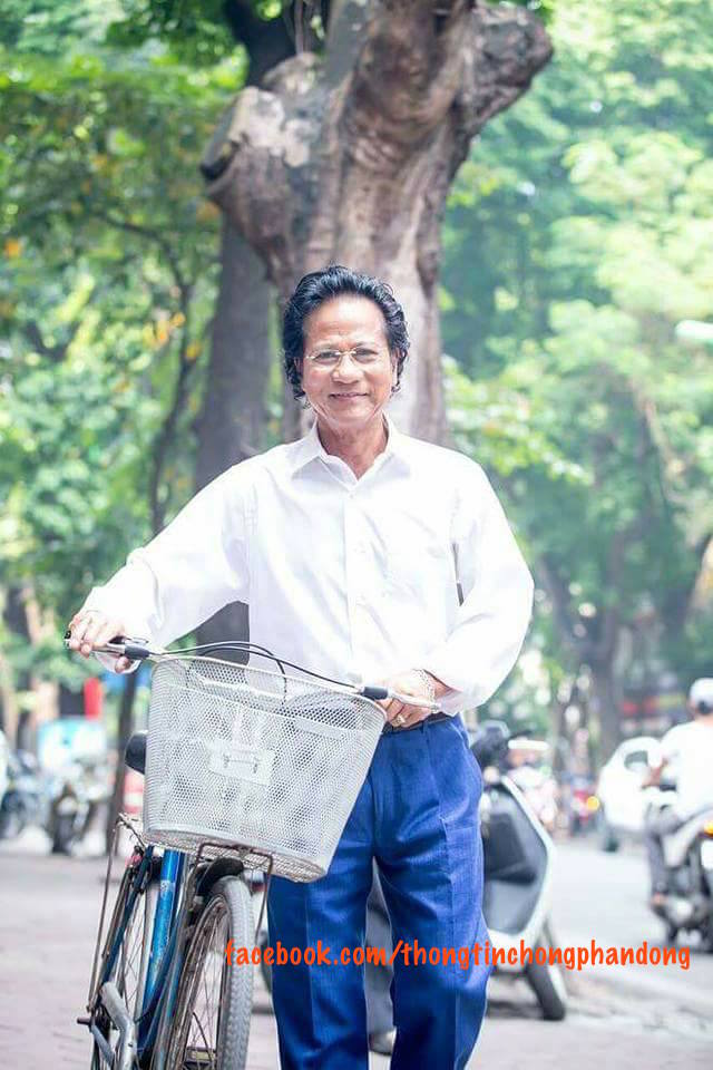 Ca sĩ Chế Linh: Khát khao được trở về nơi chôn rau cắt rốn.