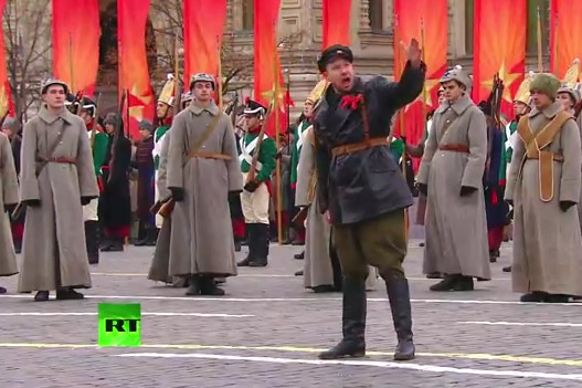 Nga duyệt binh hoành tráng đúng dịp 100 năm Cách mạng Tháng Mười