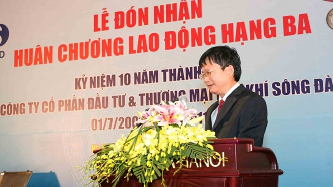 Bắt em trai ông Đinh La Thăng về hành vi tham ô tài sản
