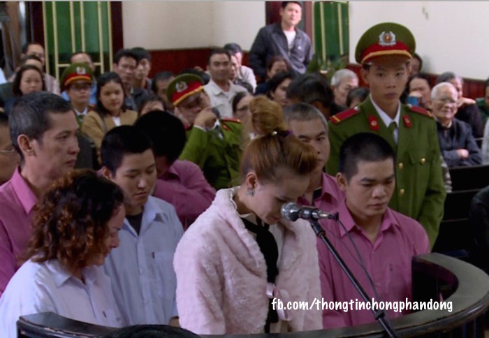Nhóm rải tờ rơi chống phá chính quyền lĩnh án