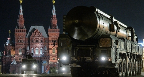 Nga kéo hàng loạt tên lửa đạn đạo vào thủ đô Moscow giữa đêm
