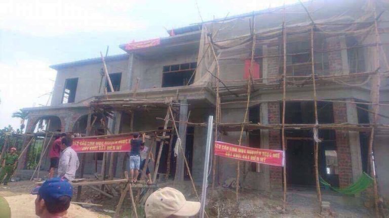 Chính quyền huyện Diễn Châu, Nghệ An yêu cầu linh mục Nguyễn Ngọc Ngữ tháo dỡ công trình vi phạm nếu không sẽ tiến hành cưỡng chế