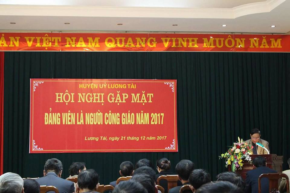 Người theo tôn giáo có được vào Đảng Cộng sản Việt Nam?