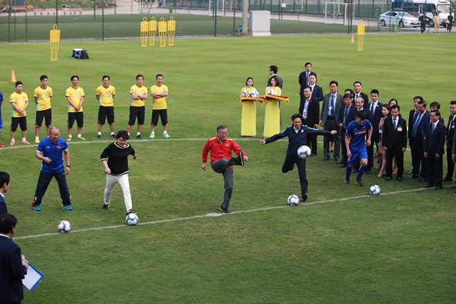 Tổng thống Hàn Quốc giao lưu cùng tuyển U23 Việt Nam