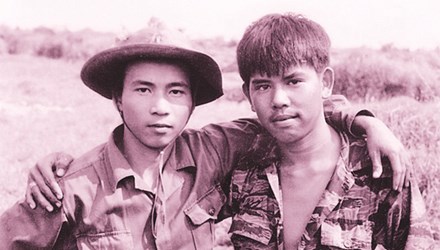 Hành trình đi tìm nhân vật trong bức ảnh lịch sử ‘Hai người lính’