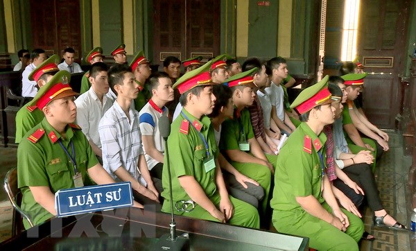 Tuyên y án sơ thẩm đối với 14 bị cáo đặt bom sân bay Tân Sơn Nhất