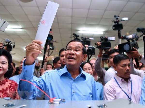 Lãnh đạo Việt Nam chúc mừng bầu cử Quốc hội Campuchia thành công