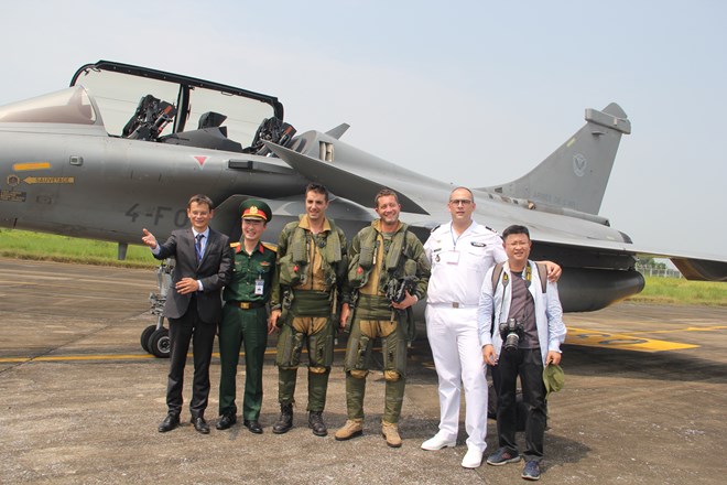 Đội hình bay đặc biệt của Không quân Pháp tới Việt Nam
