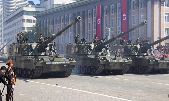Dàn vũ khí Triều Tiên phô diễn trong lễ duyệt binh mừng quốc khánh
