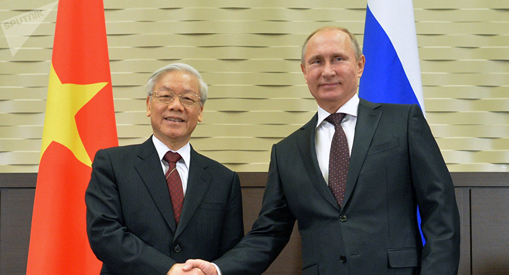 Tổng thống Nga Vladimir Putin chúc mừng Tổng Bí thư Nguyễn Phú Trọng