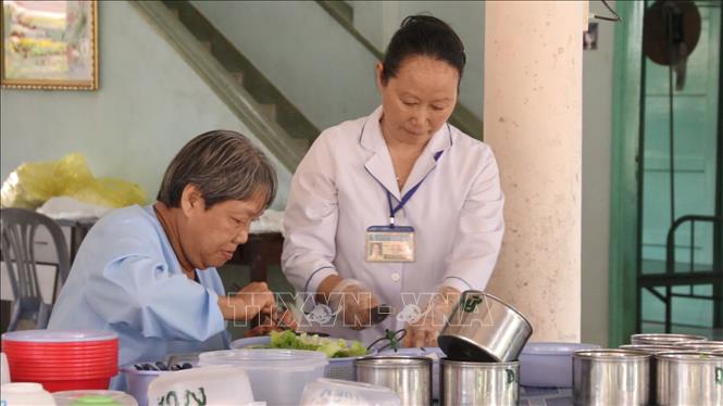 Những tấm lòng Công giáo Việt Nam thầm lặng