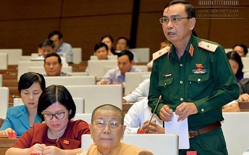 Phó Chính ủy Quân khu 7 lên án hoạt động chống phá Nhà nước trên mạng