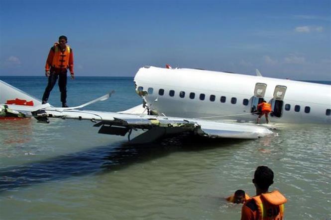 Máy bay Indonesia chở 188 người gặp nạn, lao xuống biển