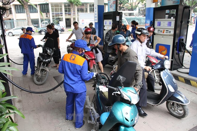 Giá xăng giảm hơn 500 đồng/lít đúng đêm giao thừa đón năm mới 2019