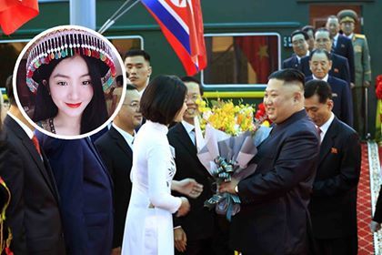 Cô gái tặng hoa cho Chủ tịch Triều Tiên Kim Jong-un tại ga Đồng Đăng là ai?