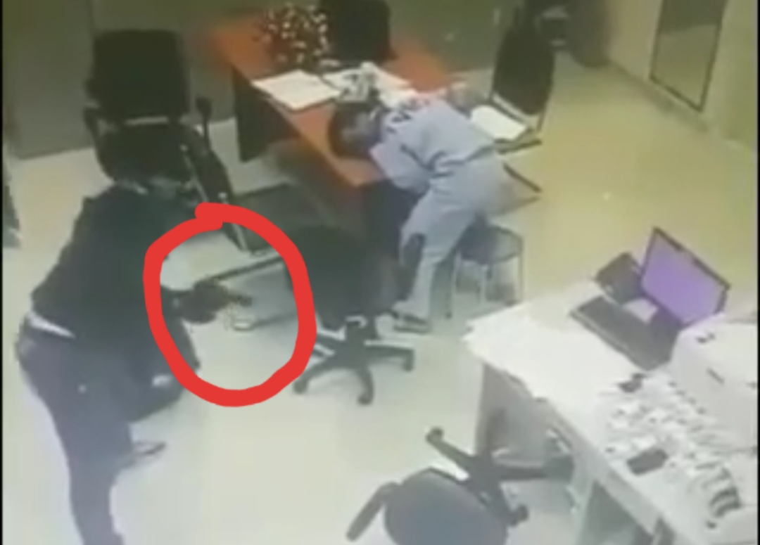 Sáng Mồng 3 Tết mang súng và mã tấu khống chế nhân viên trạm thu phí cao tốc cướp hơn 2,2 tỉ đồng