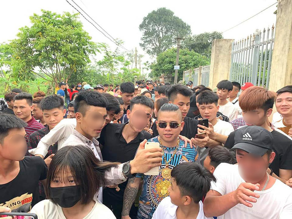 Tung hô, cuồng mộ Khá Bảnh, Dương Minh Tuyền: Mối lo thực từ 'giang hồ ảo'