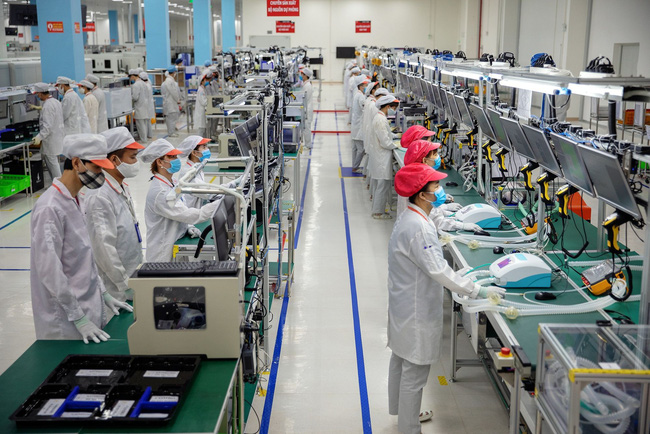 Những chiếc máy thở và tham vọng thay đổi cách nhìn của thế giới về Việt Nam
