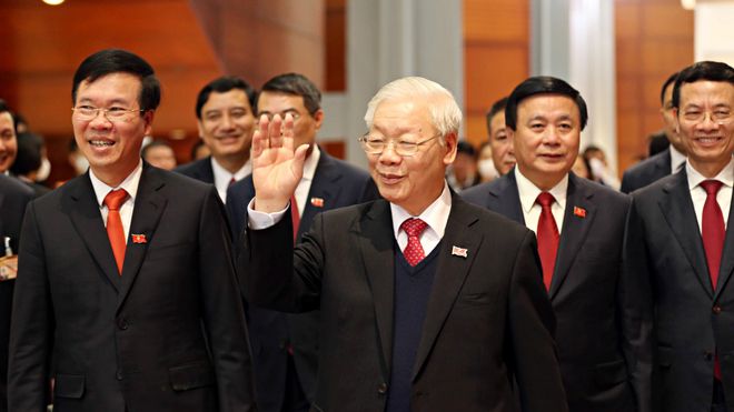 'Nhân dân vỡ òa cảm xúc khi Tổng bí thư, Chủ tịch nước tái đắc cử'