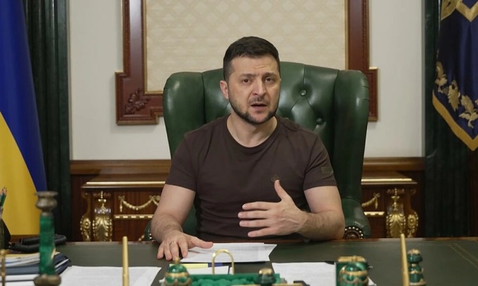 Tổng thống Zelensky lại 