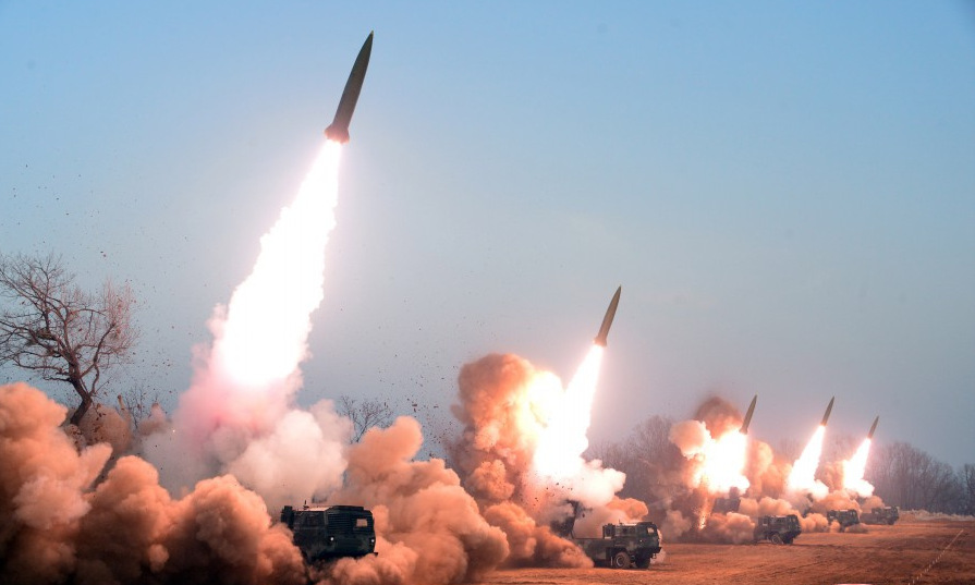 Ông Kim Jong-un lệnh cho quân đội chuẩn bị 'chiến tranh thực sự'