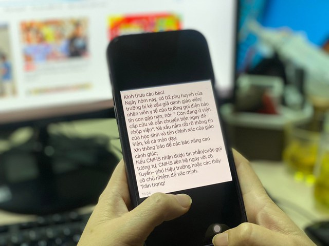Công an Hà Nội công khai 2 tài khoản lừa đảo 'con đang cấp cứu'