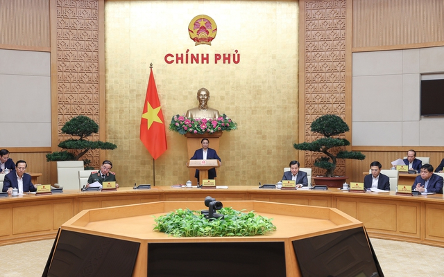 Chính phủ yêu cầu bãi bỏ việc xuất trình sổ hộ khẩu, giấy xác nhận thông tin cư trú