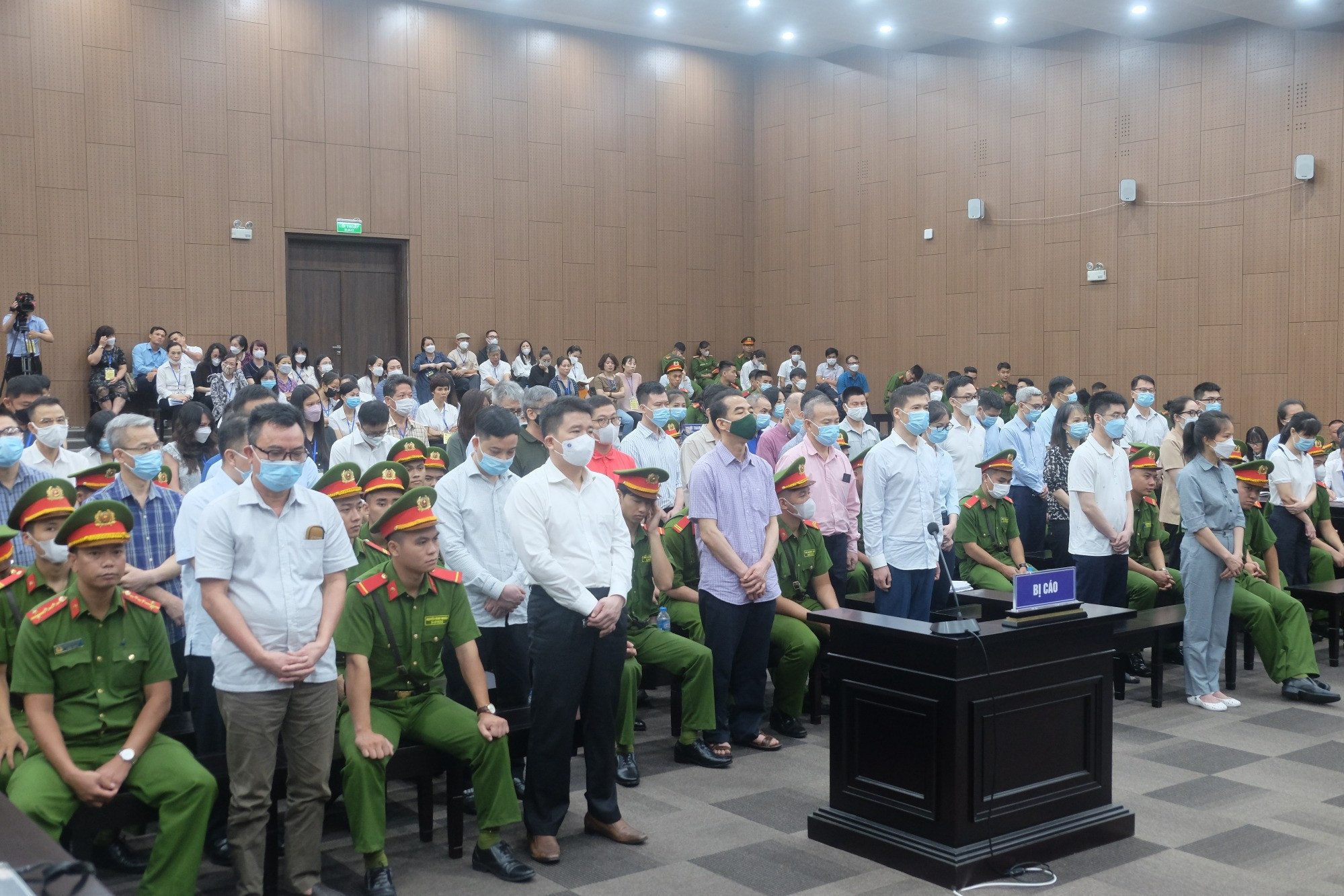 Phiên tòa ‘chuyến bay giải cứu’: những phát ngôn gây sốc sau 4 ngày xét xử