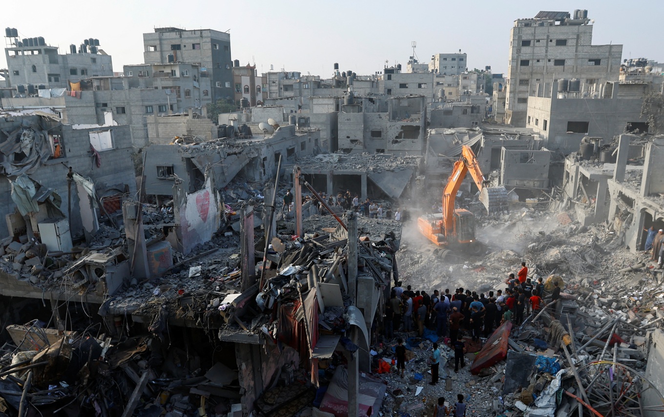 Gaza trải qua ngày đẫm máu nhất, hệ thống bệnh viện 