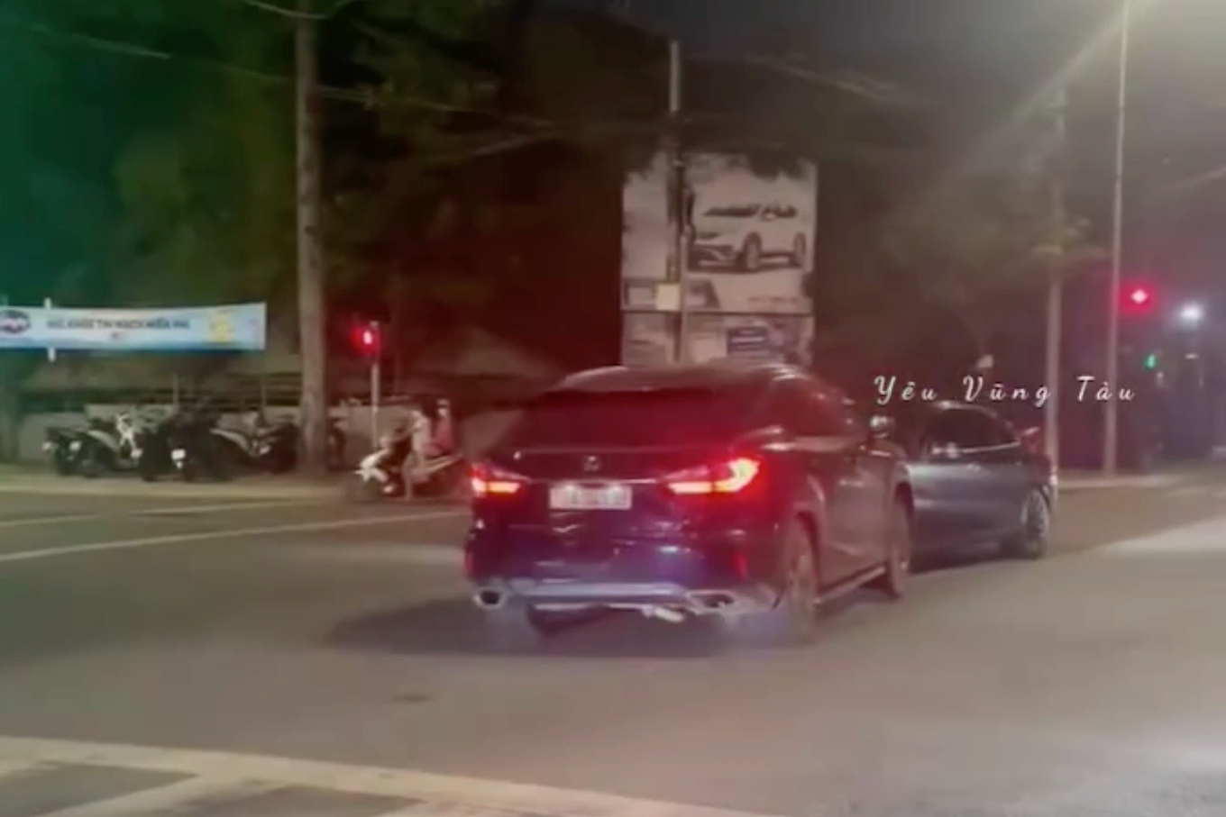 Vụ xe Lexus liên tục tông ô tô: Bắt khẩn cấp 2 tài xế