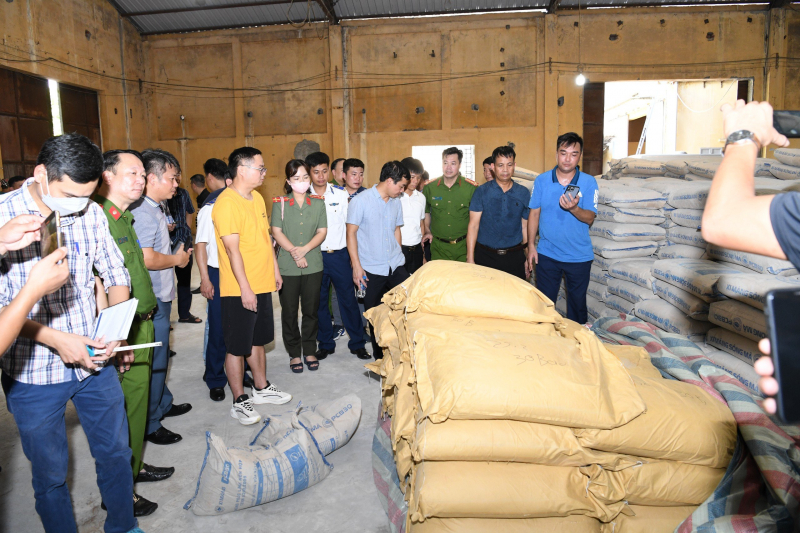 Triệt phá đường dây ma tuý xuyên quốc gia, thu giữ 1,3 tấn ma túy Ketamin chuẩn bị vận chuyển theo đường biển ra nước ngoài