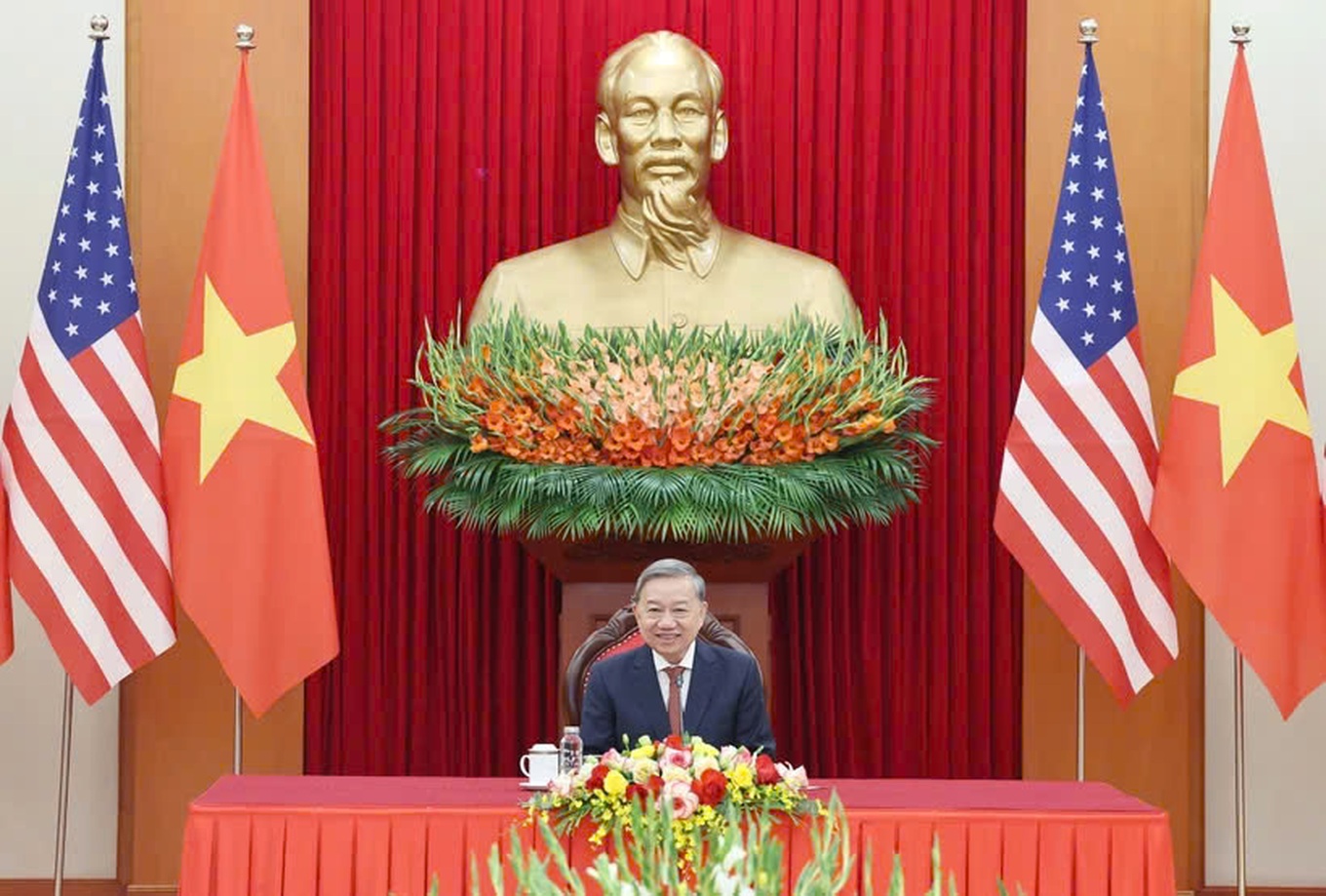 Tổng Bí thư Tô Lâm điện đàm với ông Donald Trump
