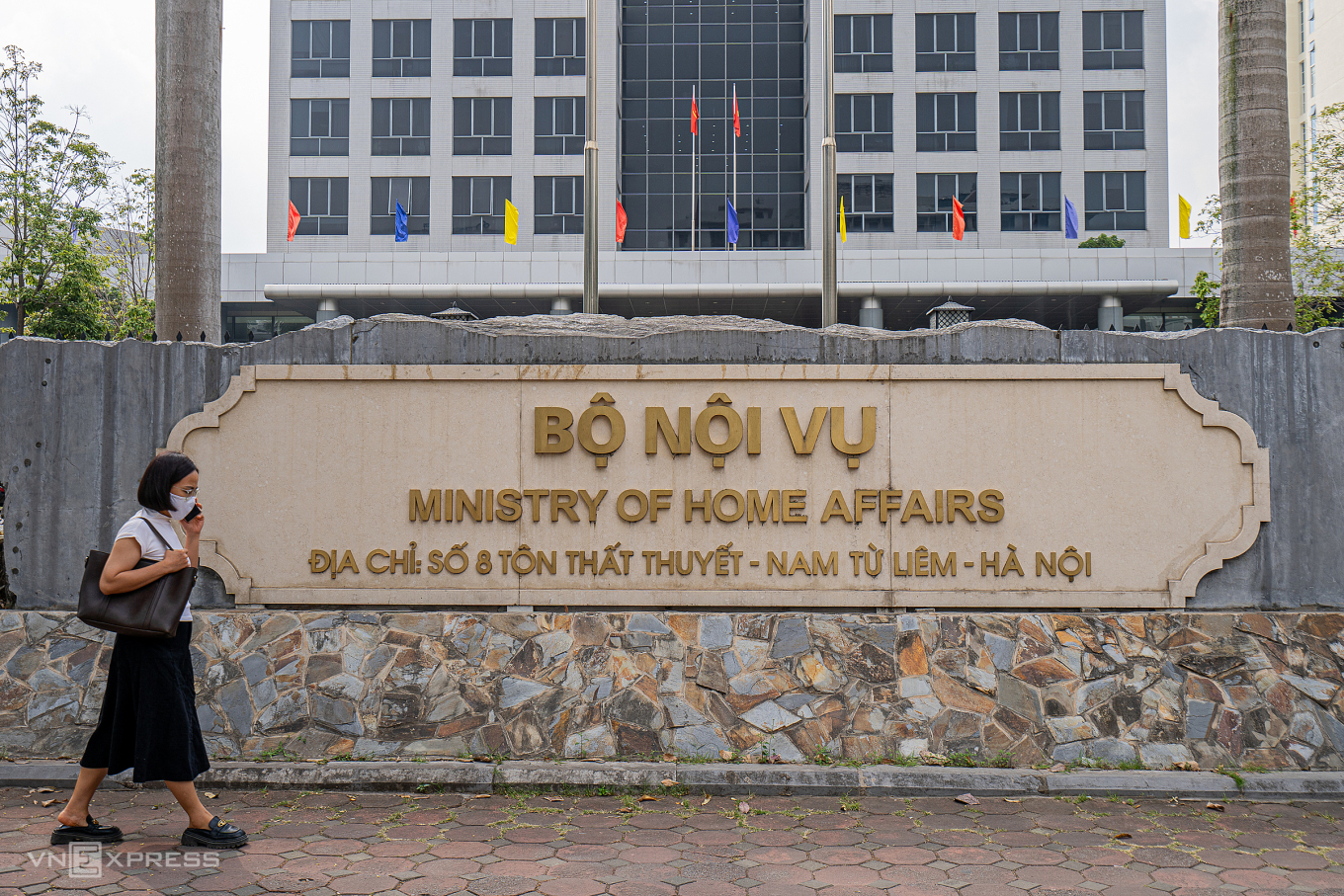 Bộ Nội vụ bác thông tin trên mạng xã hội về chế độ với cán bộ khi sắp xếp bộ máy