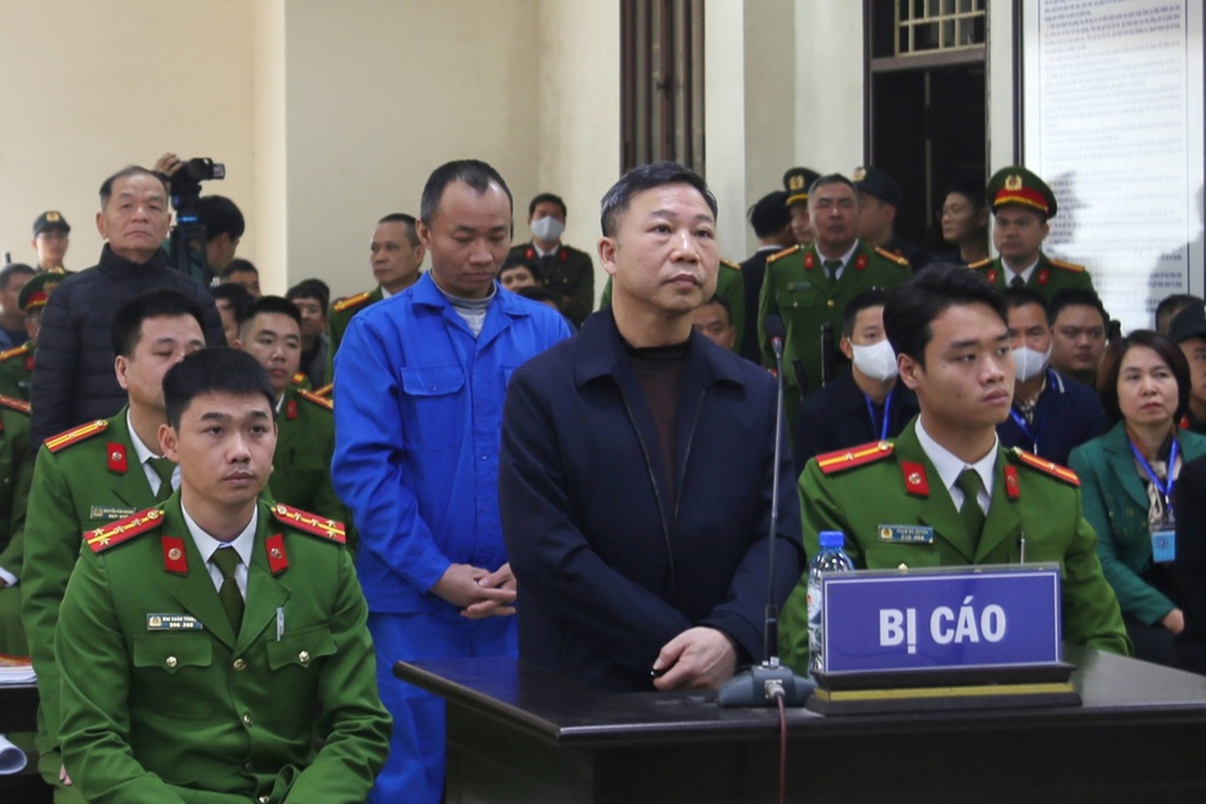 Ông Lưu Bình Nhưỡng bị tuyên phạt 13 năm tù