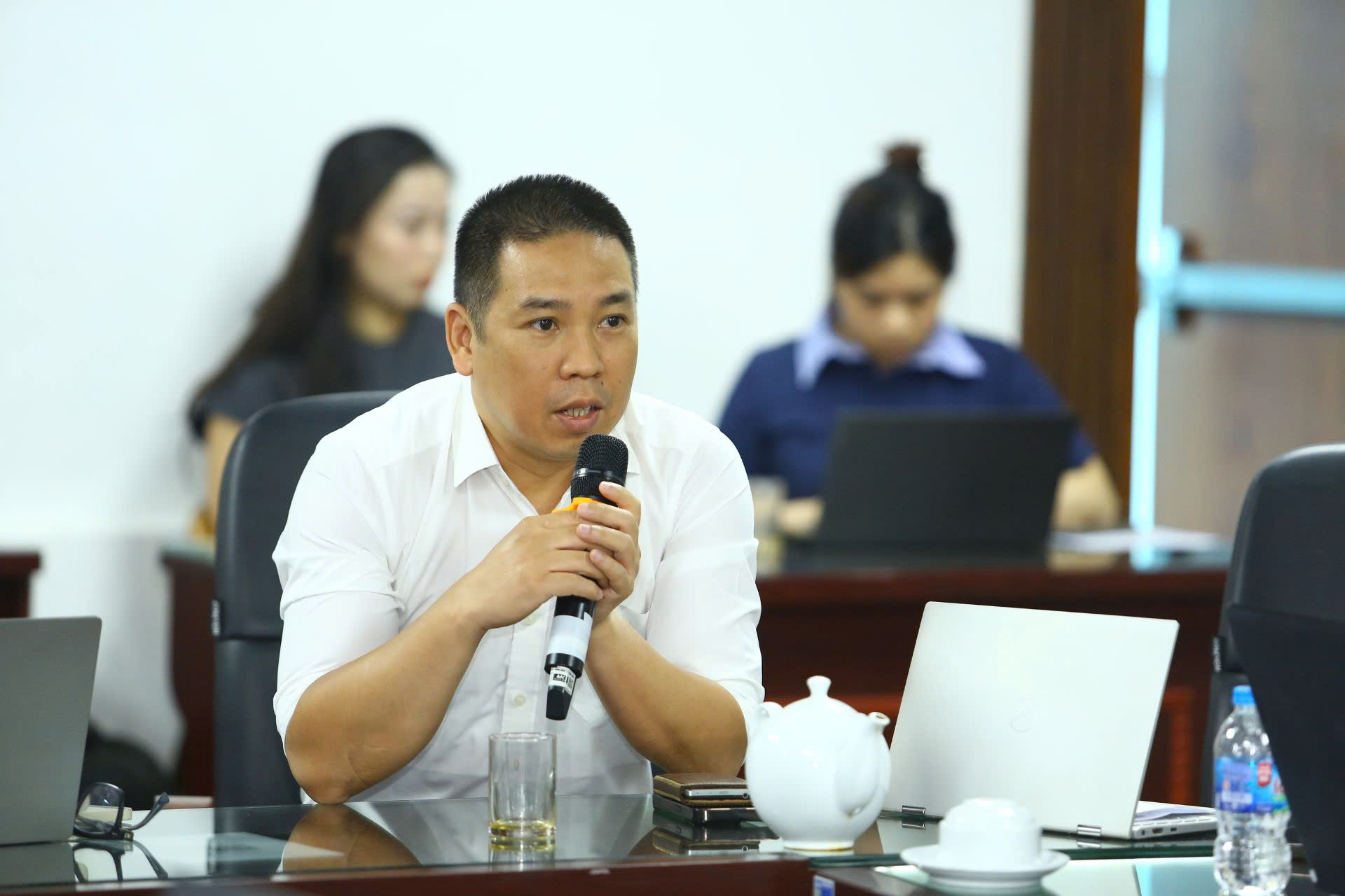 Học sinh lớp 10 ở Bắc Ninh "bẻ khóa" nhiều kênh truyền hình lớn trong 30 giây, lập hệ thống truyền hình lậu gần 1000 kênh