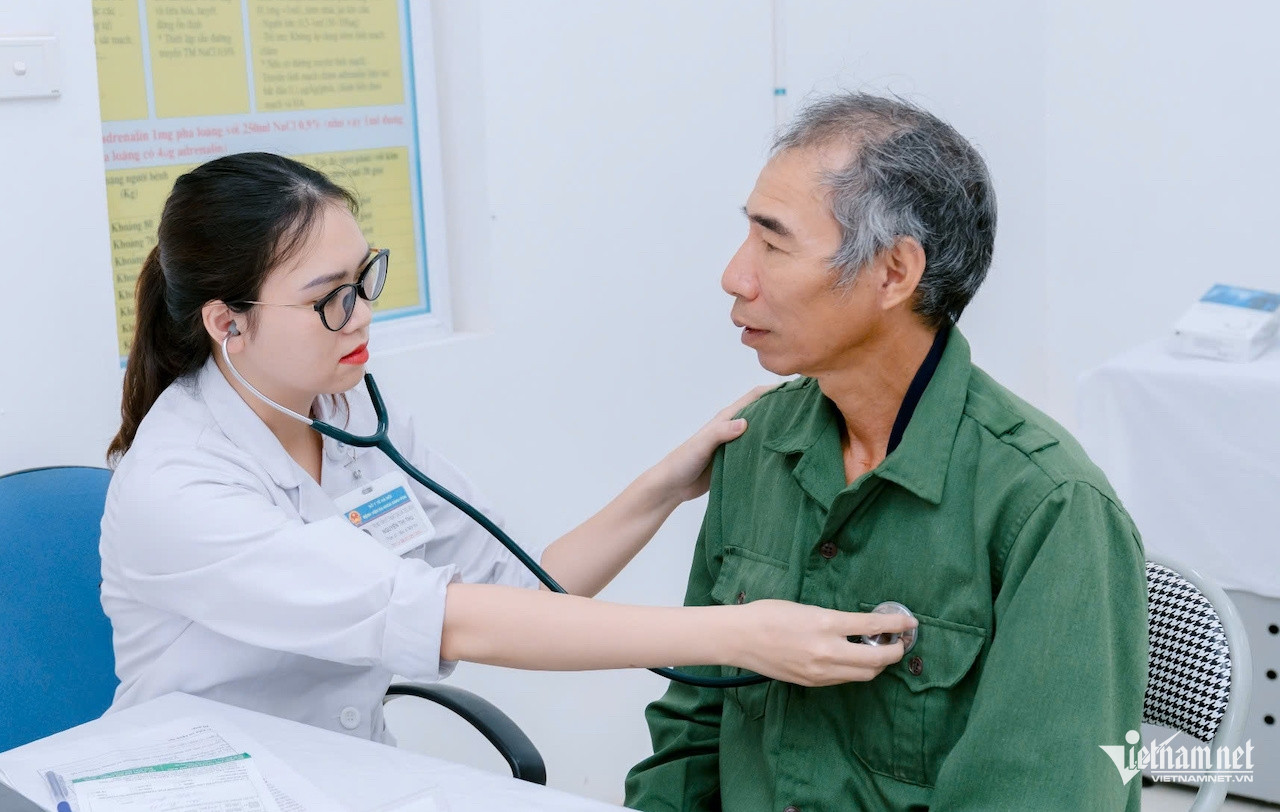 Người dân Hà Nội sẽ được khám bệnh miễn phí mỗi năm 1 lần